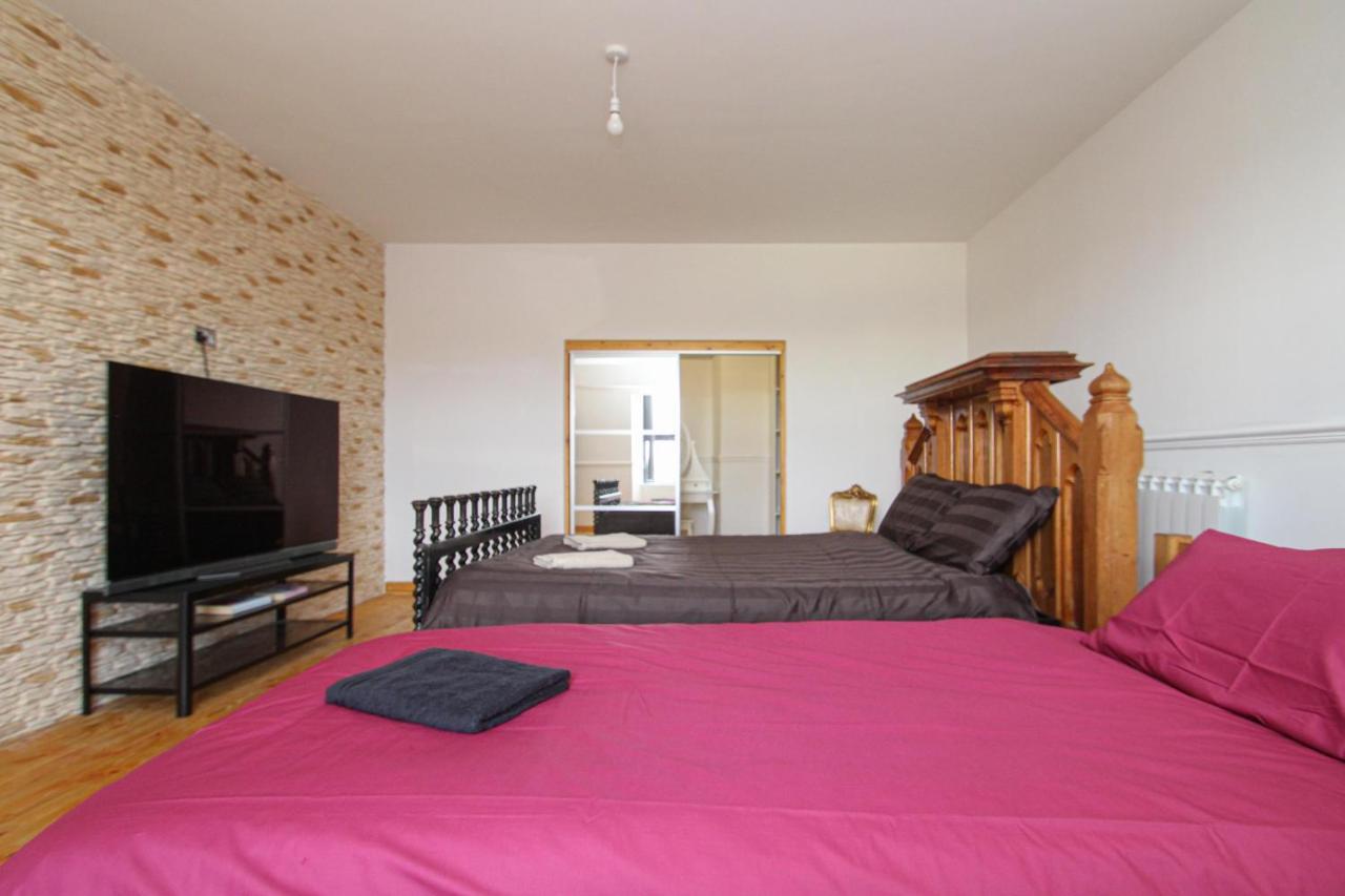 Appartement Lavish 2 Bed Sleeps 5 Near Lanark à Carstairs Extérieur photo