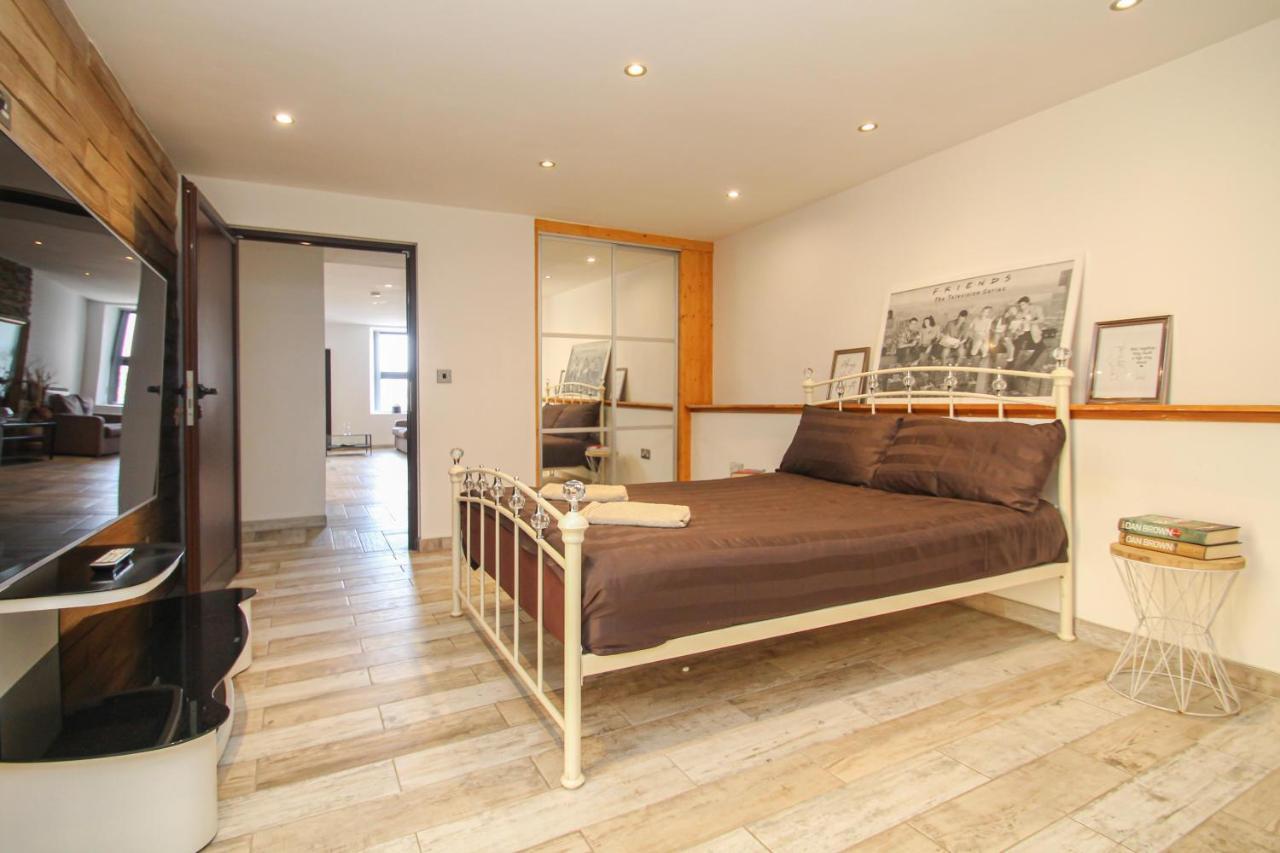 Appartement Lavish 2 Bed Sleeps 5 Near Lanark à Carstairs Extérieur photo