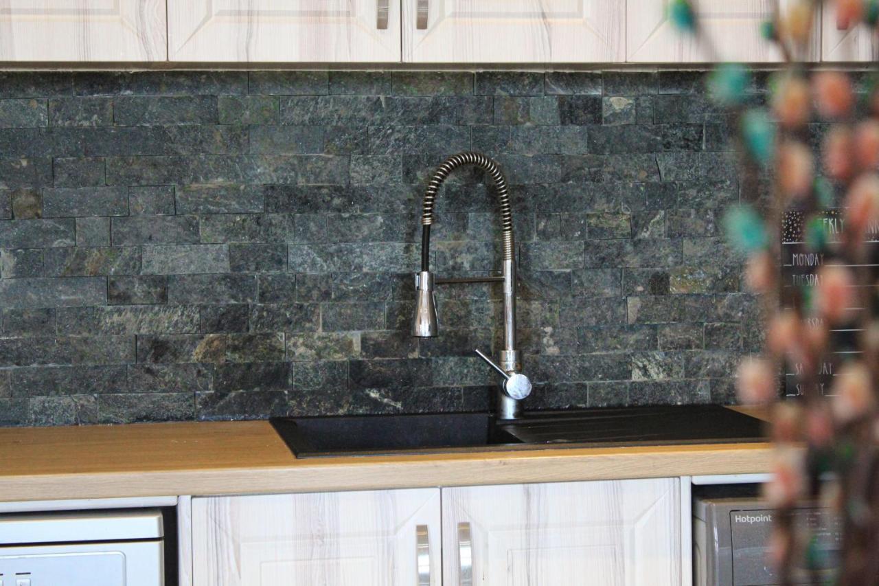 Appartement Lavish 2 Bed Sleeps 5 Near Lanark à Carstairs Extérieur photo